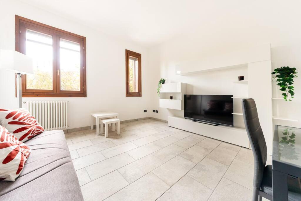 Appartamento Unico A Bologna Con 3 Camere E Parcheggio Gratuito Extérieur photo