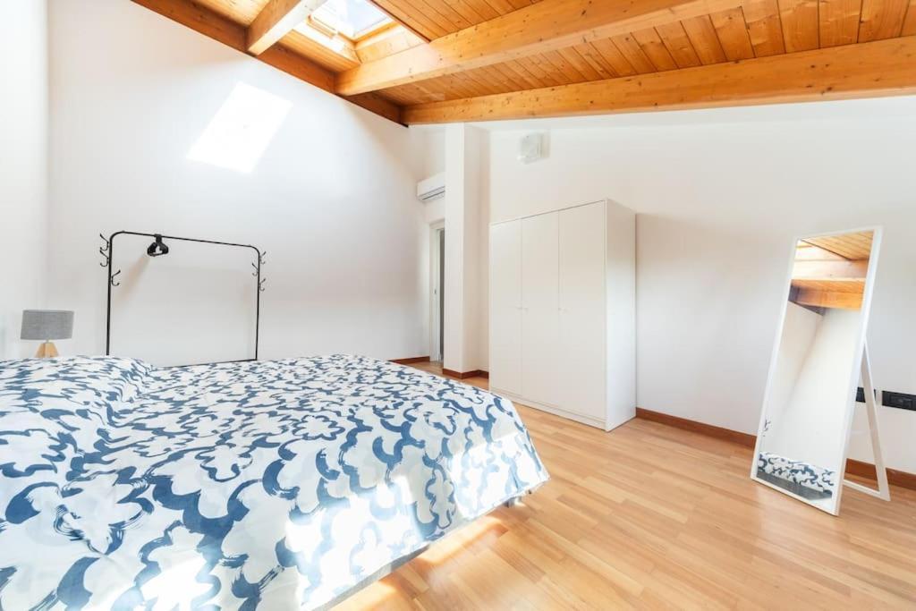 Appartamento Unico A Bologna Con 3 Camere E Parcheggio Gratuito Extérieur photo