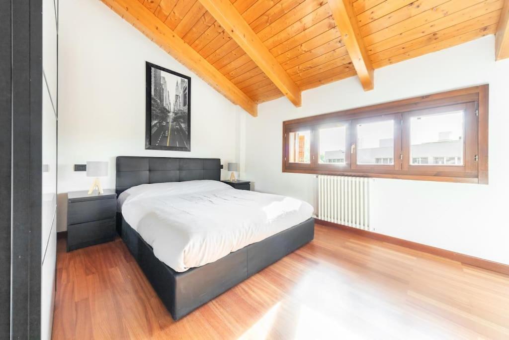 Appartamento Unico A Bologna Con 3 Camere E Parcheggio Gratuito Extérieur photo