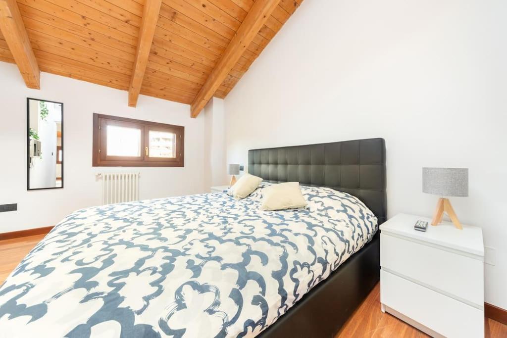 Appartamento Unico A Bologna Con 3 Camere E Parcheggio Gratuito Extérieur photo